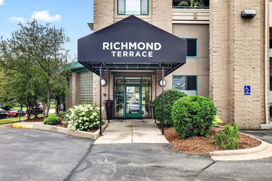 400 N RICHMOND STREET  #425, Appleton, WI 54911 - #2