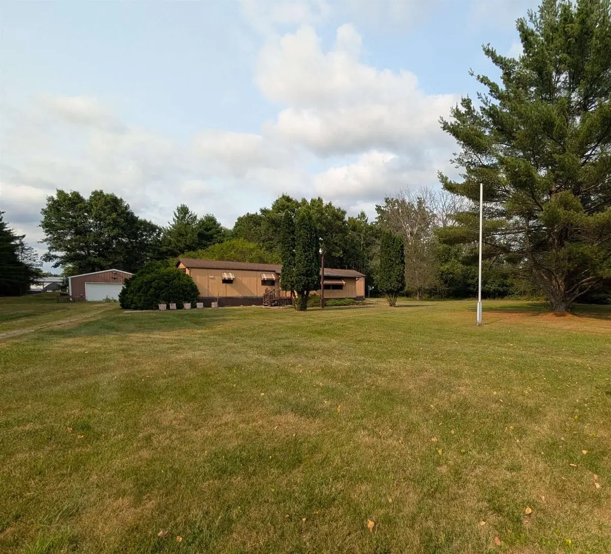 614 SPRUCE CIRCLE, Redgranite, WI 54970 - #1