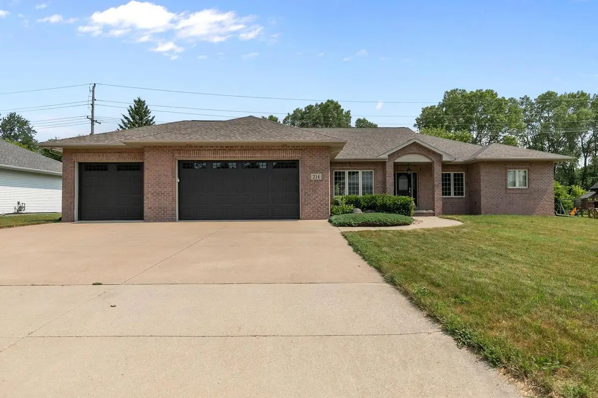 214 BROOKWOOD DRIVE, Hortonville, WI 54944 - #1