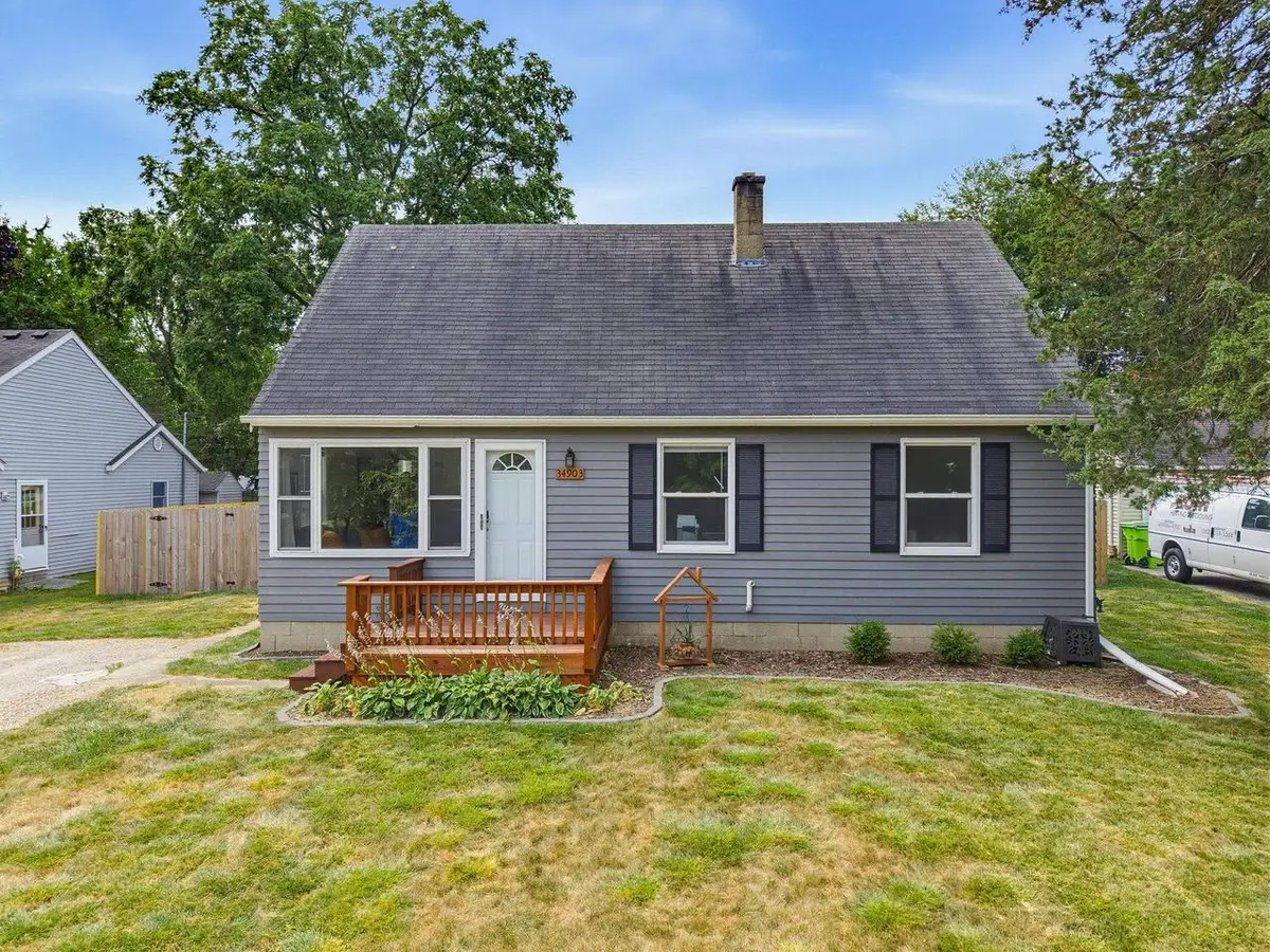 34903 PARKWAY DRIVE, Oconomowoc, WI 53066 - #1