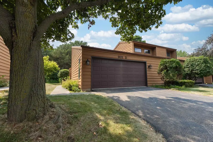 901 E WINDFIELD PLACE, Appleton, WI 54911 - #2