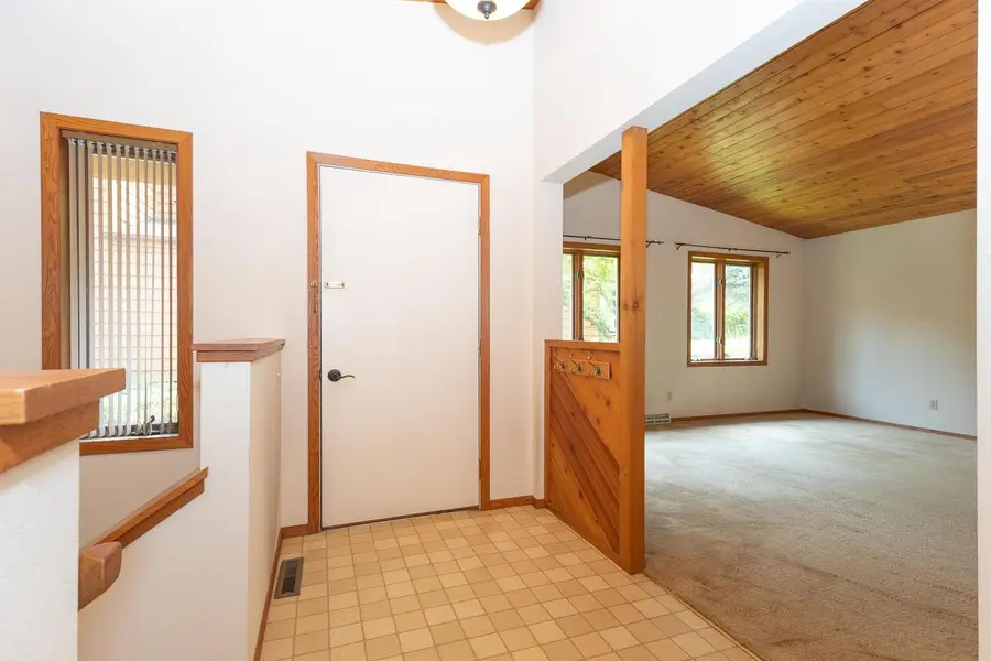 901 E WINDFIELD PLACE, Appleton, WI 54911 - #3