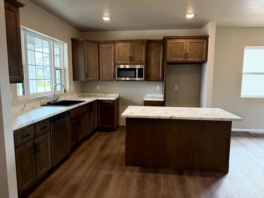 2211 GOLDEN GATE DRIVE, Appleton, WI 54913 - #3