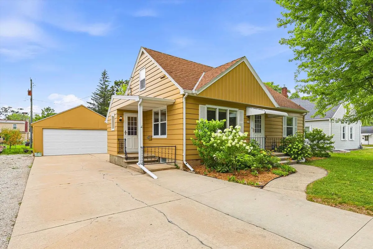 441 N WINNEBAGO STREET, De Pere, WI 54115 - #1