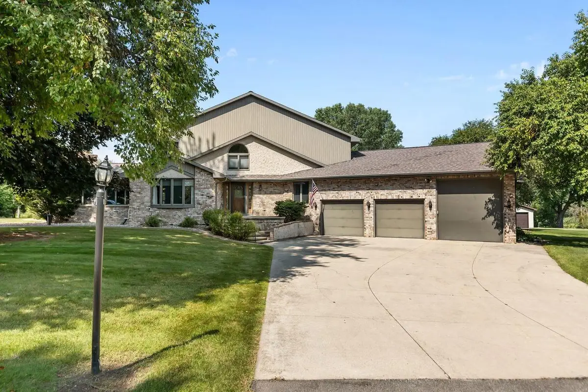 9 N KURT AVENUE, Appleton, WI 54913 - #1