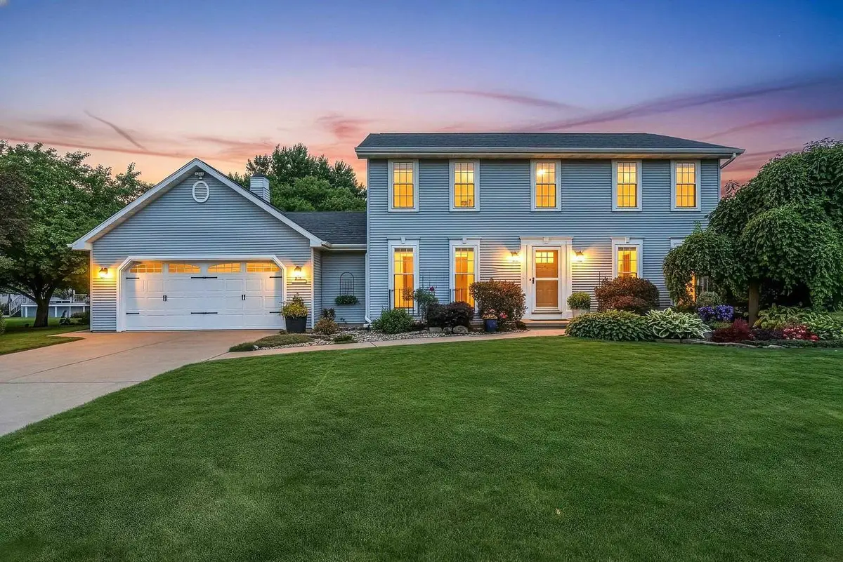N254 MEADOWBREEZE COURT, Appleton, WI 54915 - #1