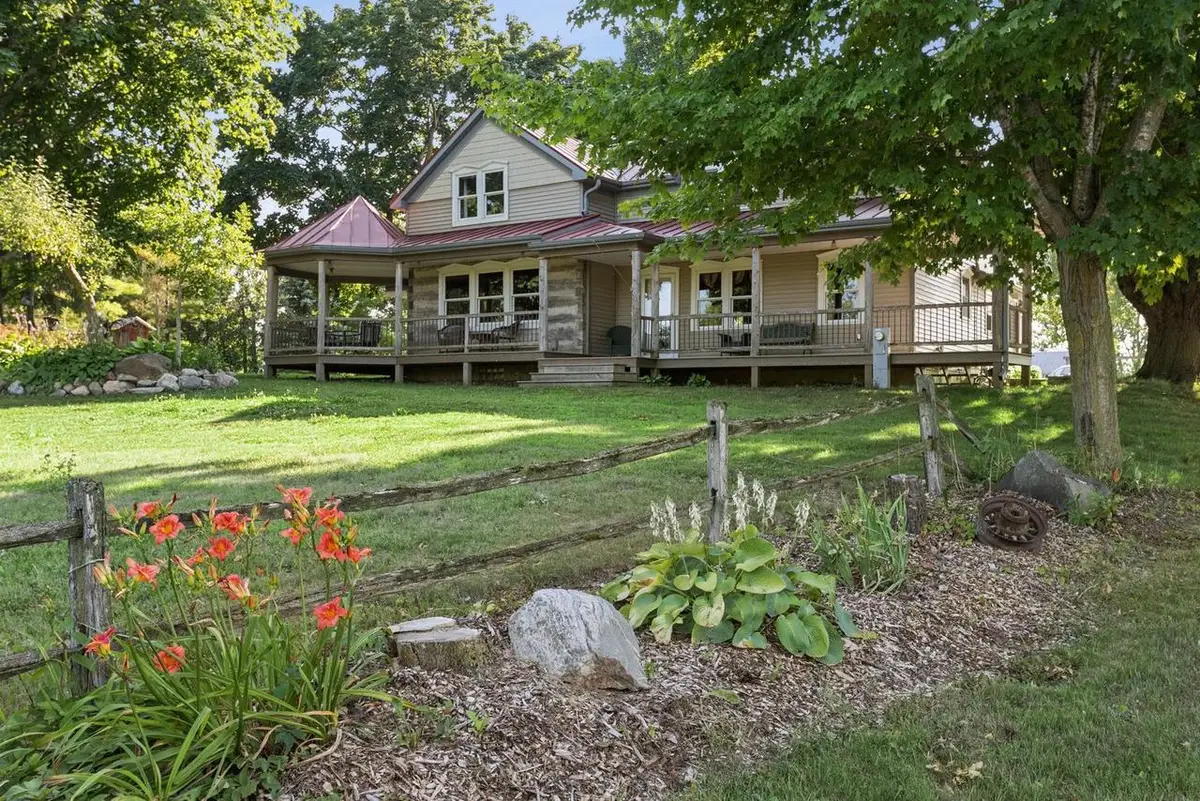 8122 MORRISON ROAD, Greenleaf, WI 54126 - #1