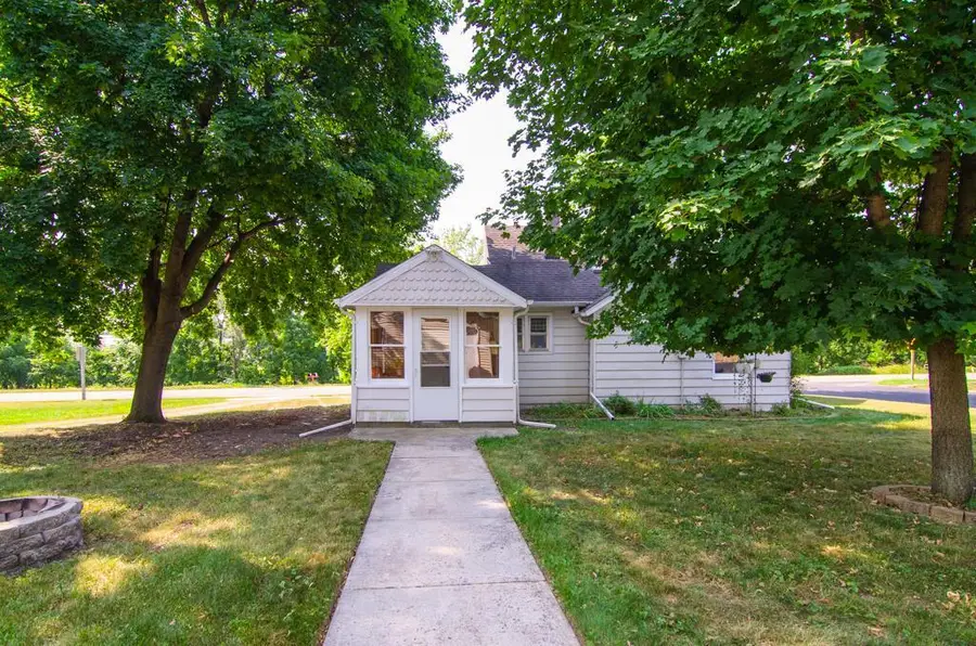 190 MILL STREET, Iola, WI 54945 - #3