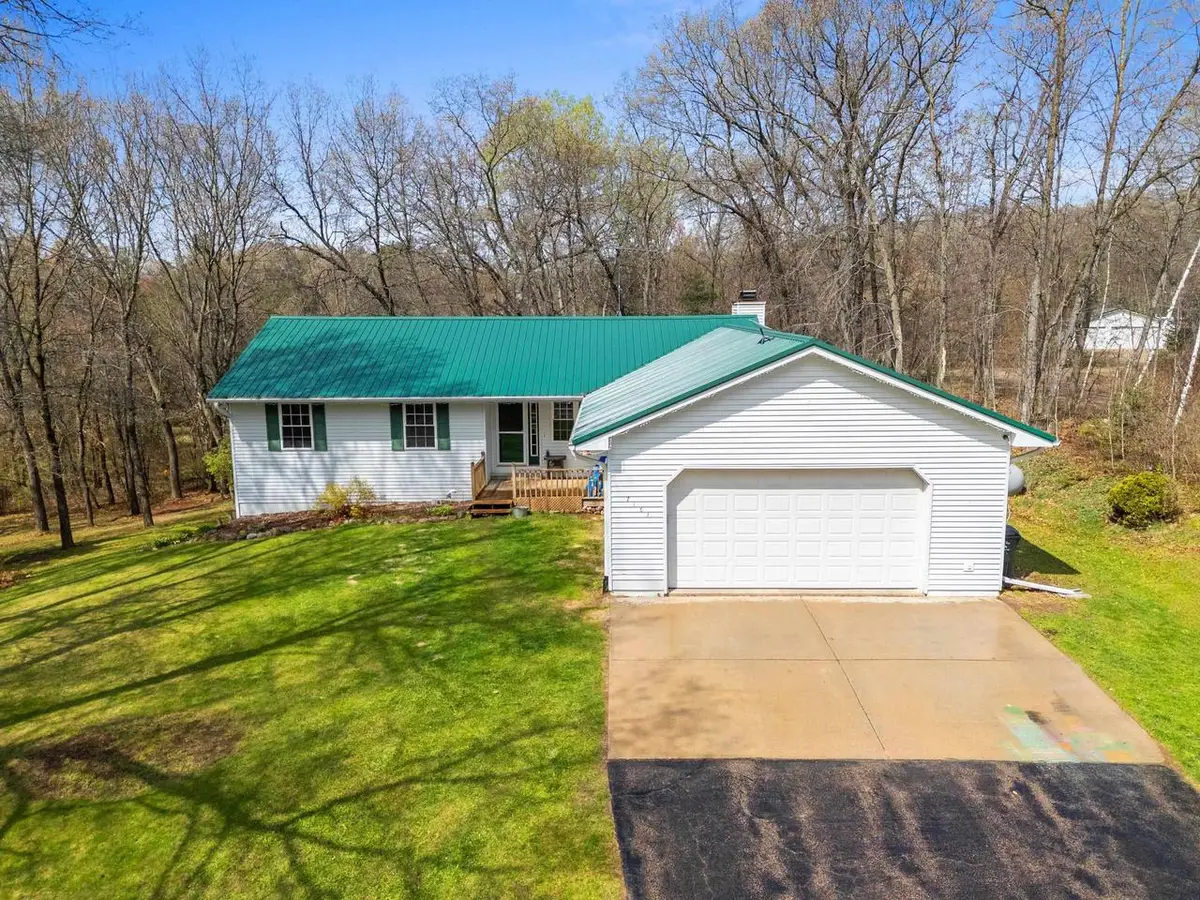 N7163 COZY OAKS CIRCLE, Shawano, WI 54166 - #1