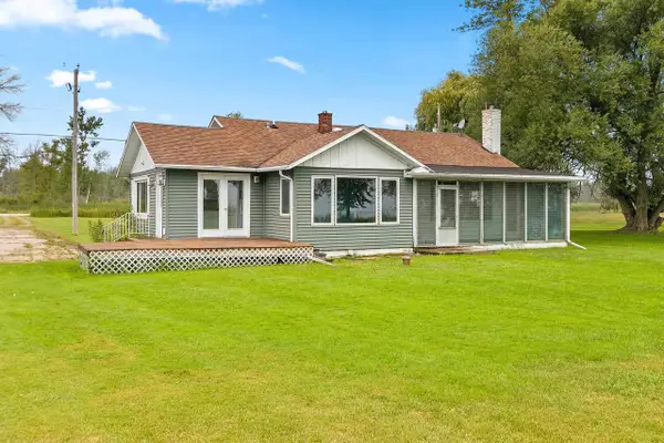 6988 COUNTY RD Y ROAD, Oconto, WI 54153