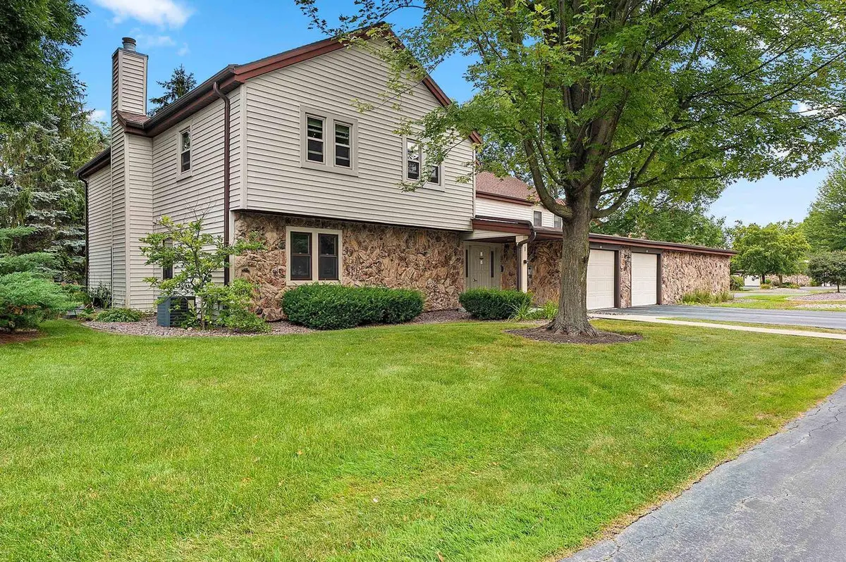 1820 RIDGEWAY DRIVE  #12B, De Pere, WI 54115 - #1