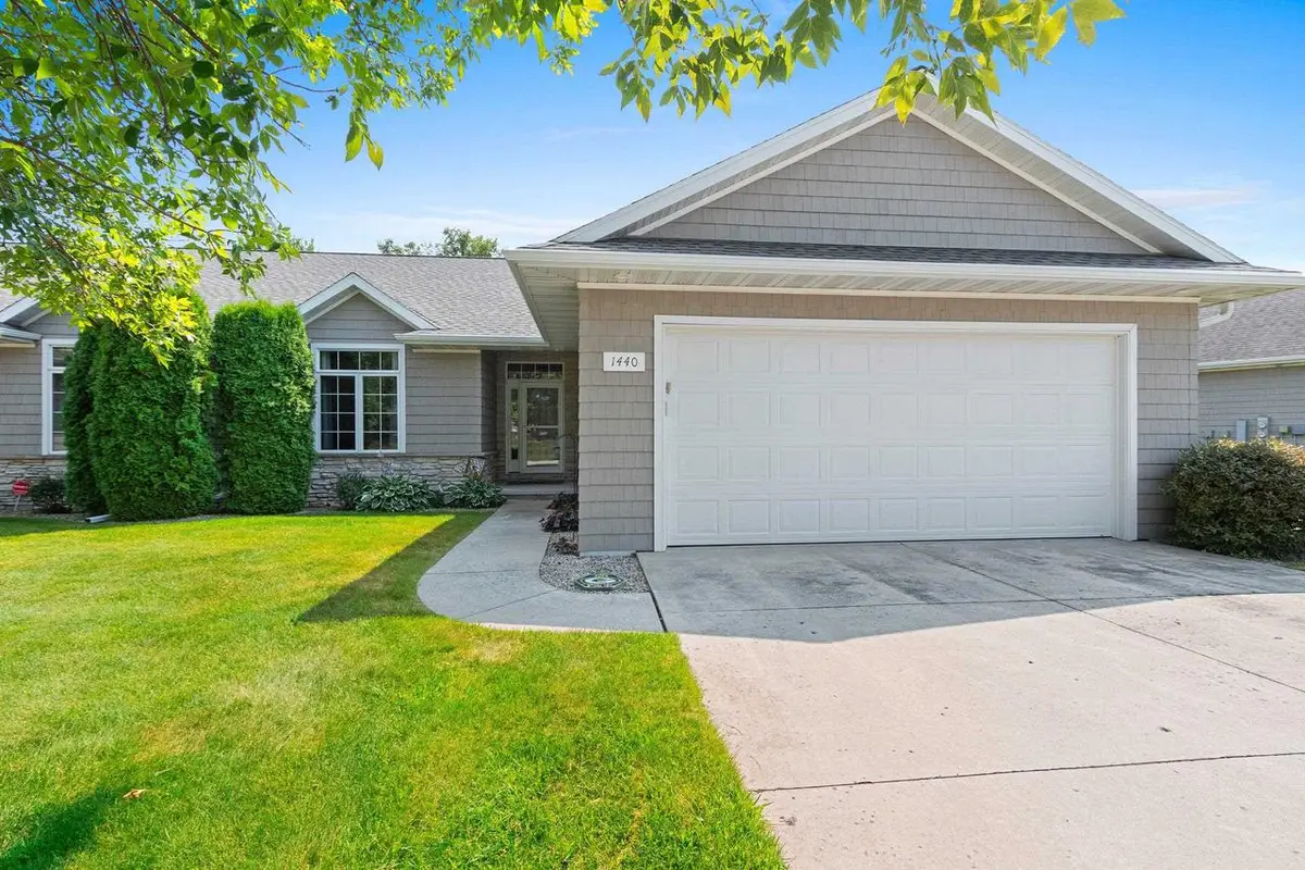 1440 RUSHMORE CIRCLE, De Pere, WI 54115 - #1