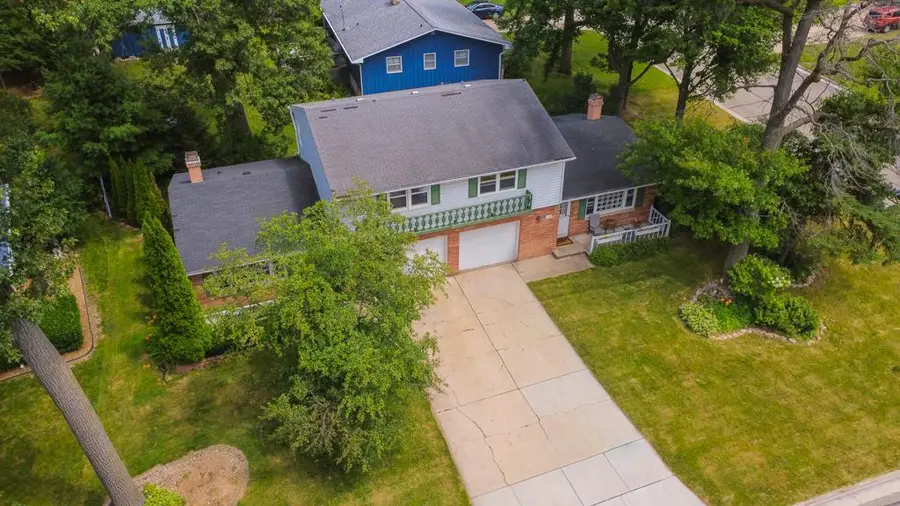 1439 SPRINGDALE LANE, Green Bay, WI 54304 - #2