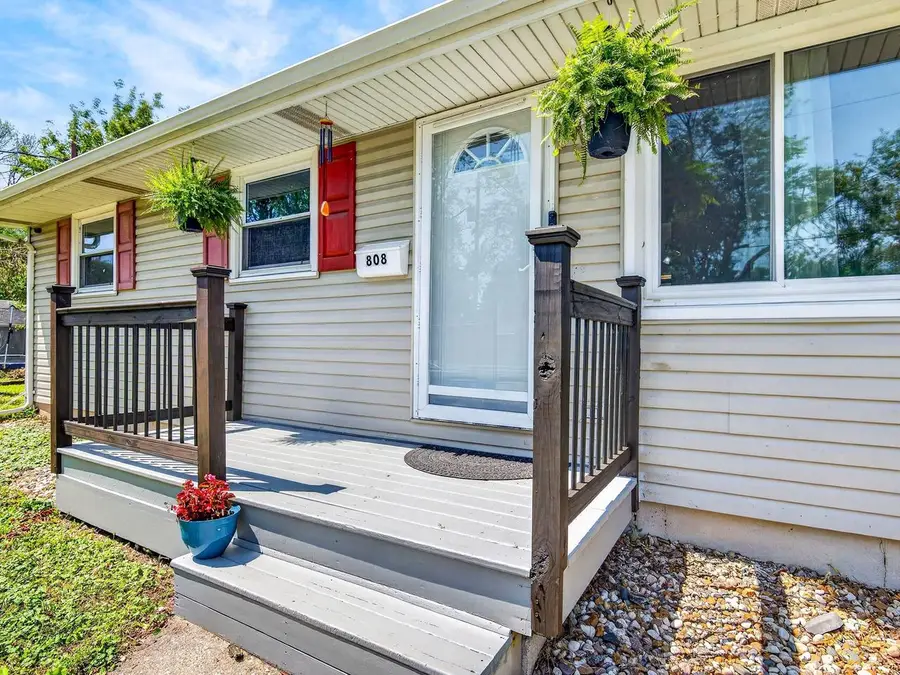 808 GROVE STREET, Menasha, WI 54952 - #3