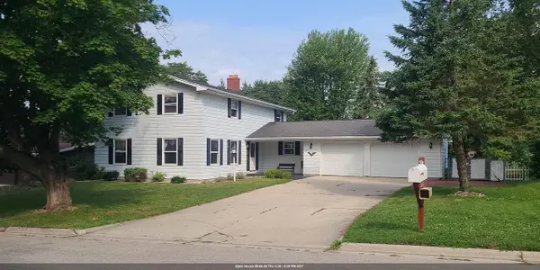 2410 LINA LANE, Green Bay, WI 54304
