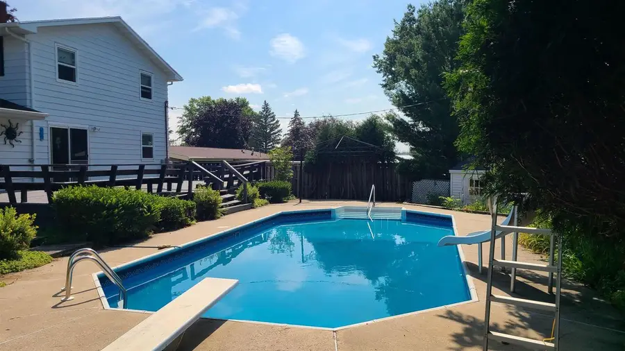 2410 LINA LANE, Green Bay, WI 54304 - #2