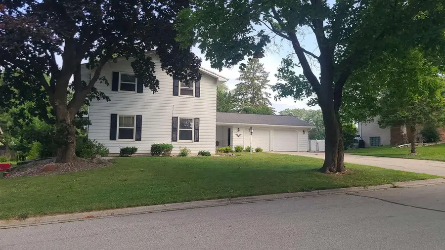 2410 LINA LANE, Green Bay, WI 54304 - #3