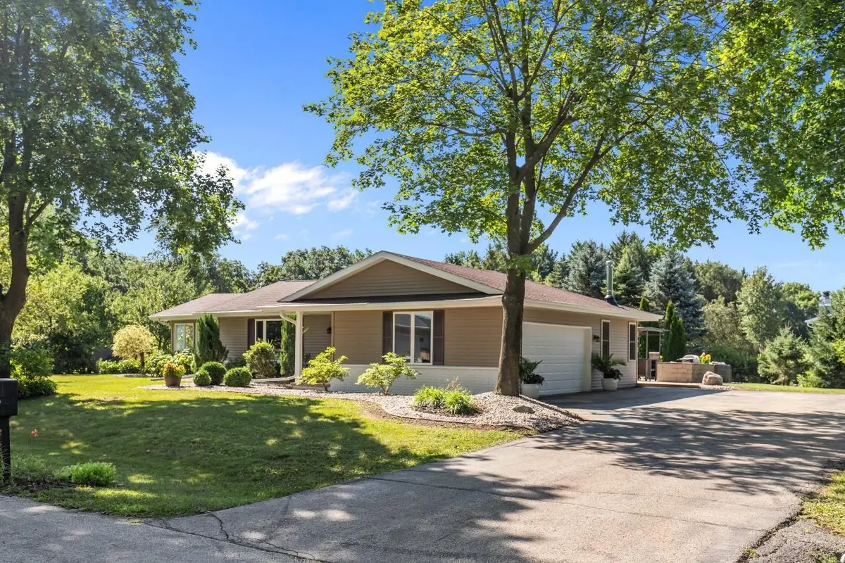 5771 ST IVES ROAD, Oshkosh, WI 54904 - #1