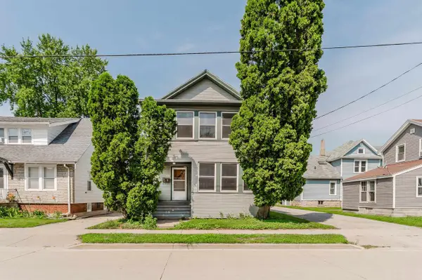 687 CENTRAL STREET, Oshkosh, WI 54901