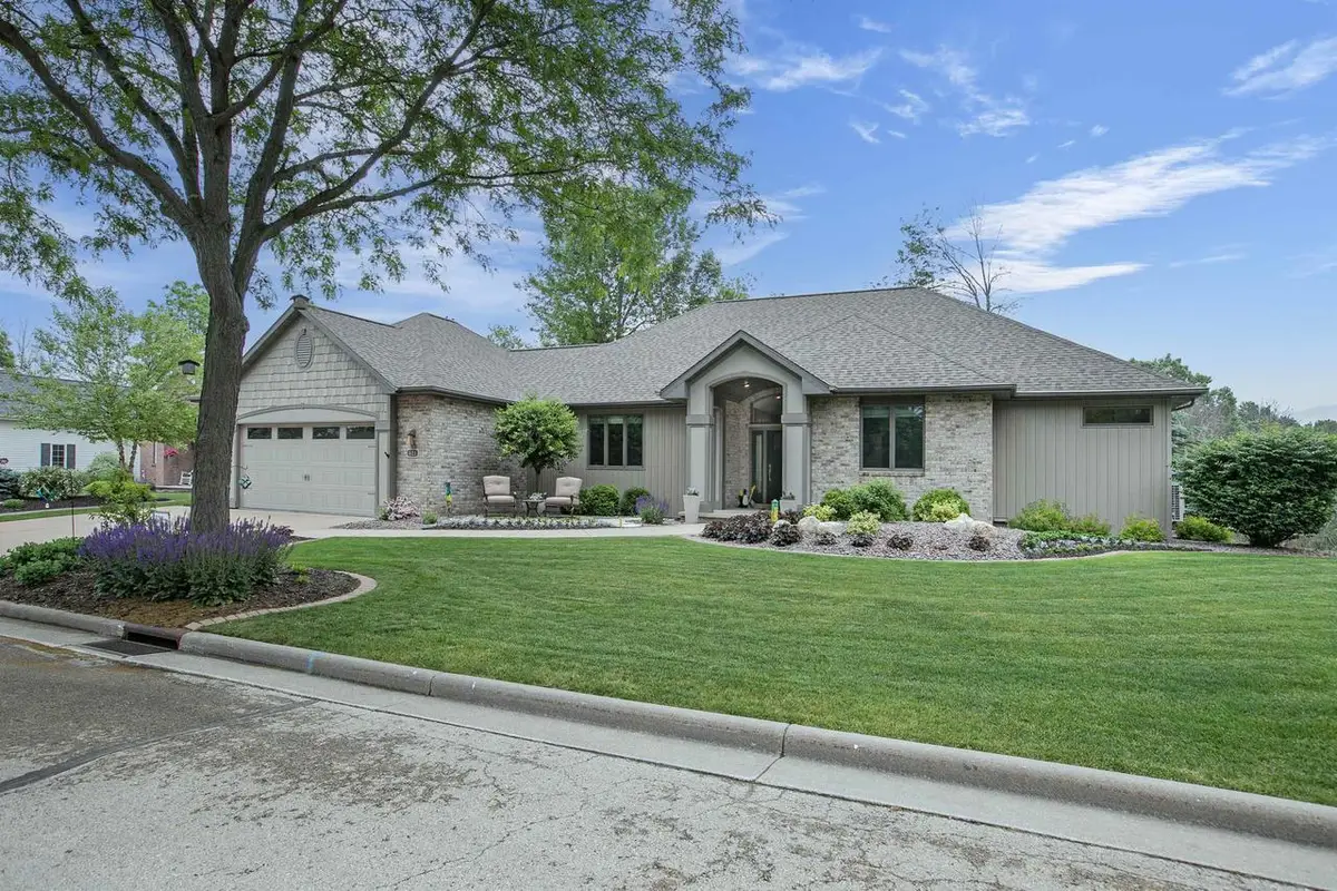 621 GLENVIEW AVENUE, Combined Locks, WI 54113 - #1