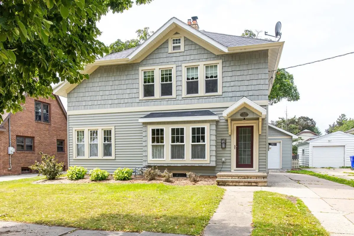 733 S MUELLER STREET, Appleton, WI 54914 - #1