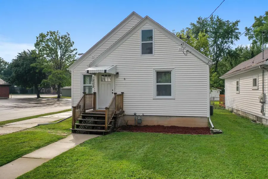 1202 12TH AVENUE, Green Bay, WI 54304 - #3