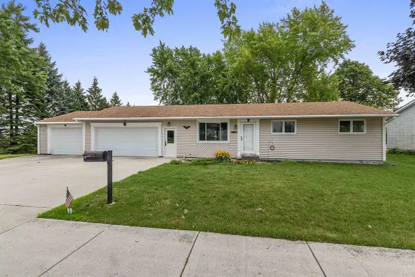 2420 MONROE STREET, New Holstein, WI 53061