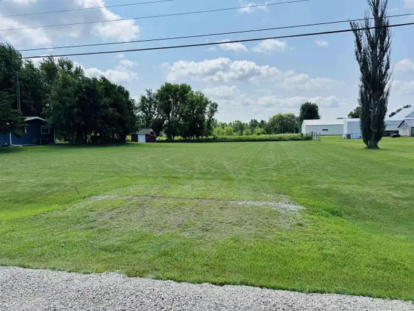 COUNTY ROAD E, Omro, WI 54963