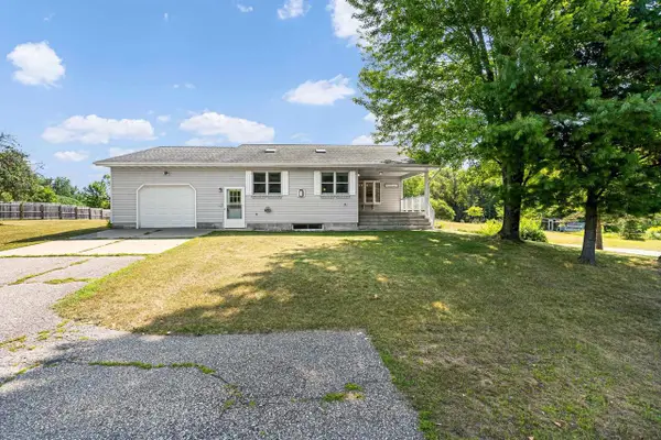 2847 LINDEN ROAD, Rosholt, WI 54473