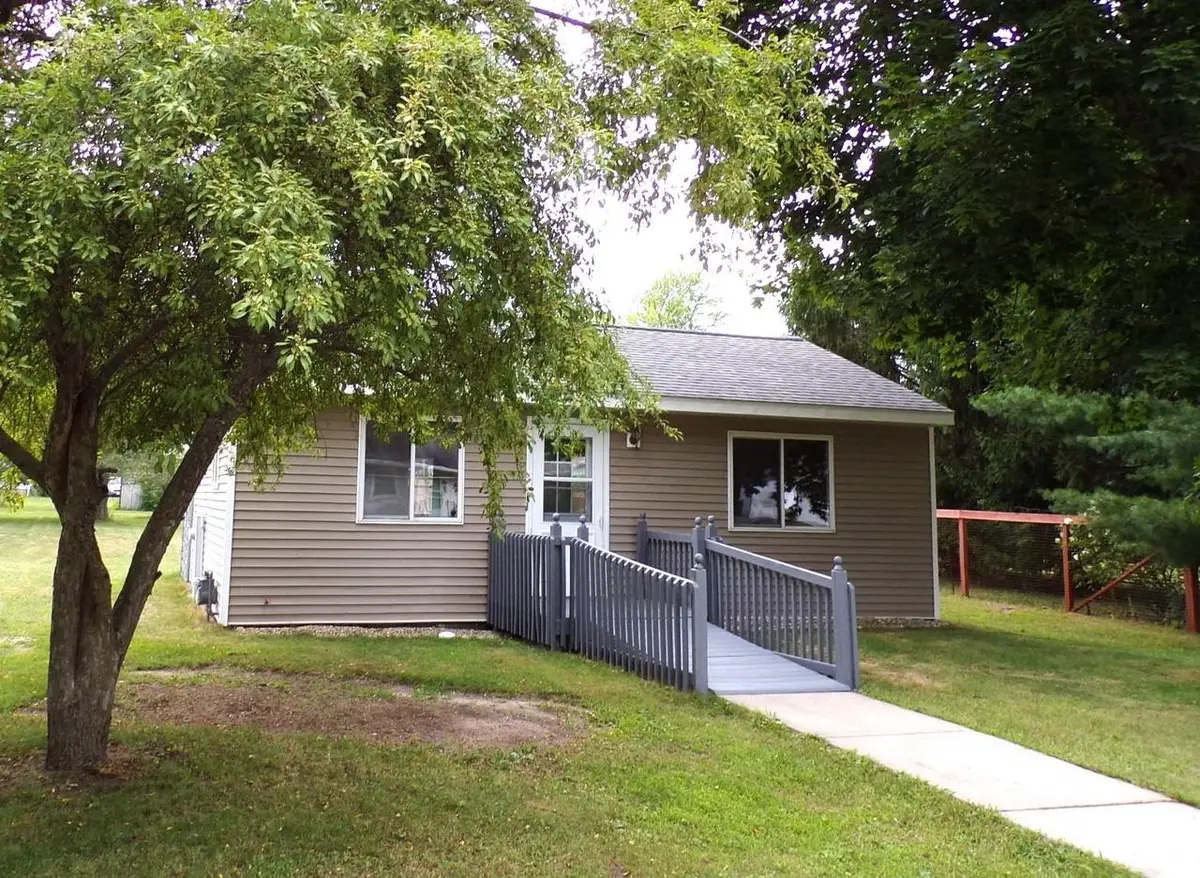 422 HIGH STREET, Wild Rose, WI 54984 - #1