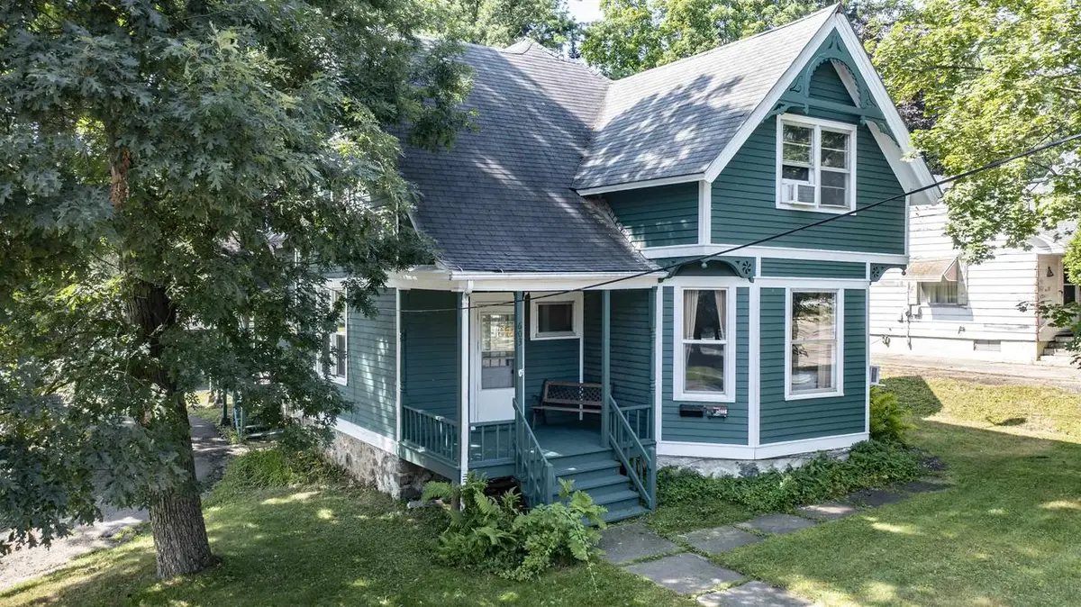 603 W FULTON STREET, Waupaca, WI 54981 - #1