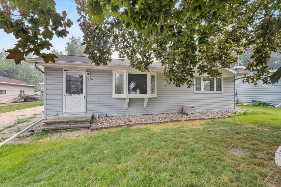 296 S WASHINGTON STREET, Berlin, WI 54923 - #2