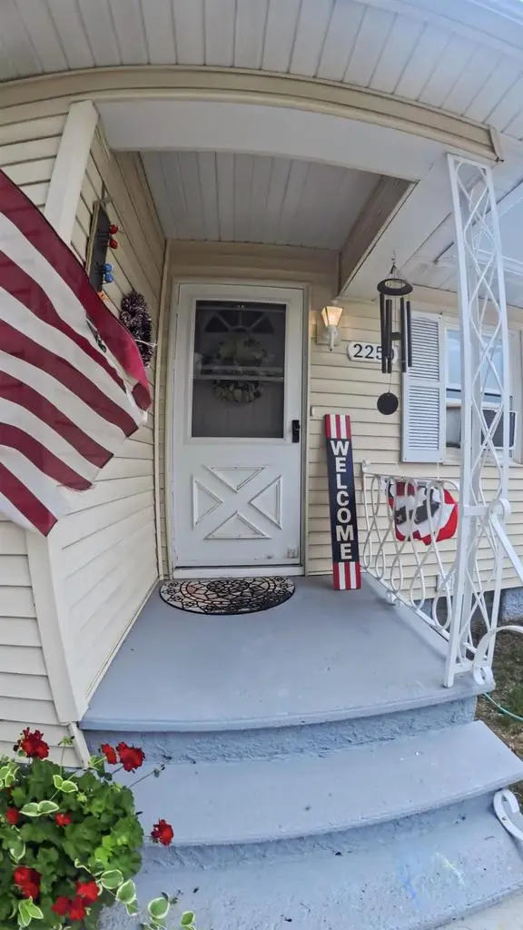 2250 SHORE DRIVE, Marinette, WI 54143 - #2