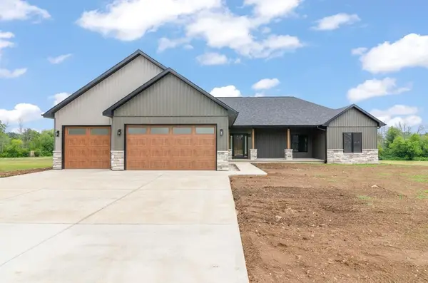 583 WILLOW DRIVE, Mishicot, WI 54228