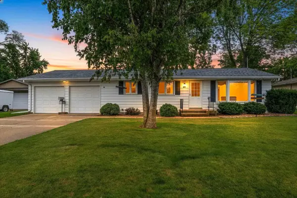 524 E ST JOSEPH STREET, Green Bay, WI 54301