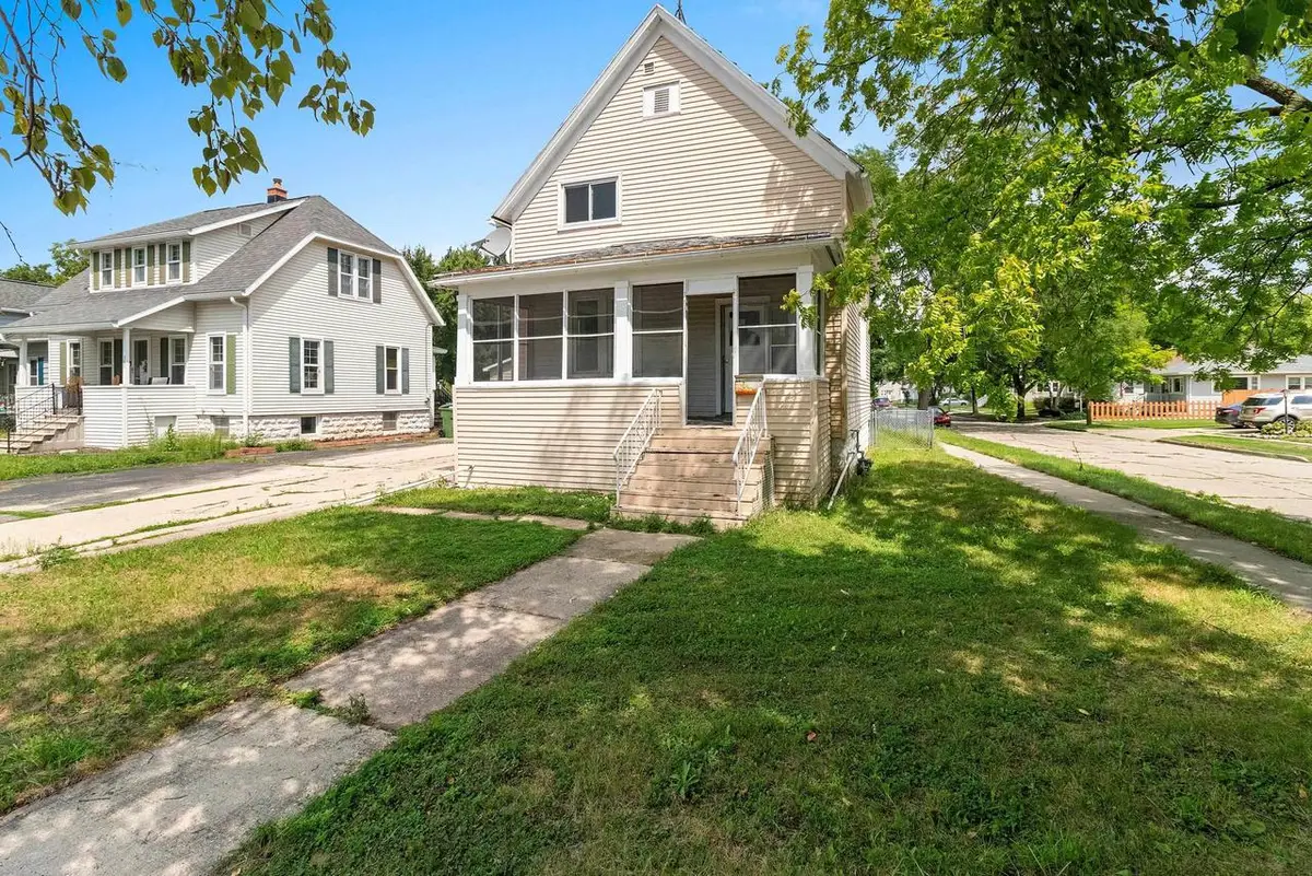 391 4TH STREET, Fond Du Lac, WI 54935 - #1