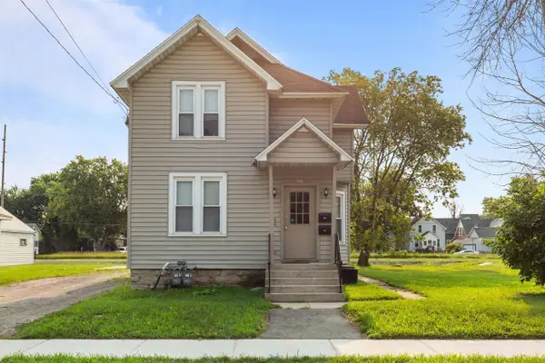 622 GRAND STREET, Oshkosh, WI 54901