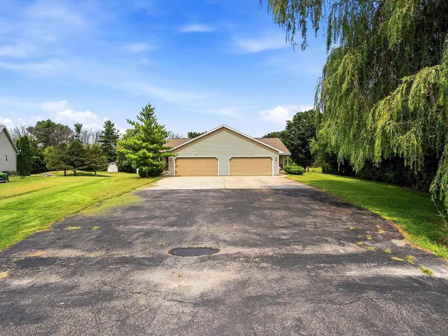 W442 CINDY ANN LANE, Kaukauna, WI 54130 - #2