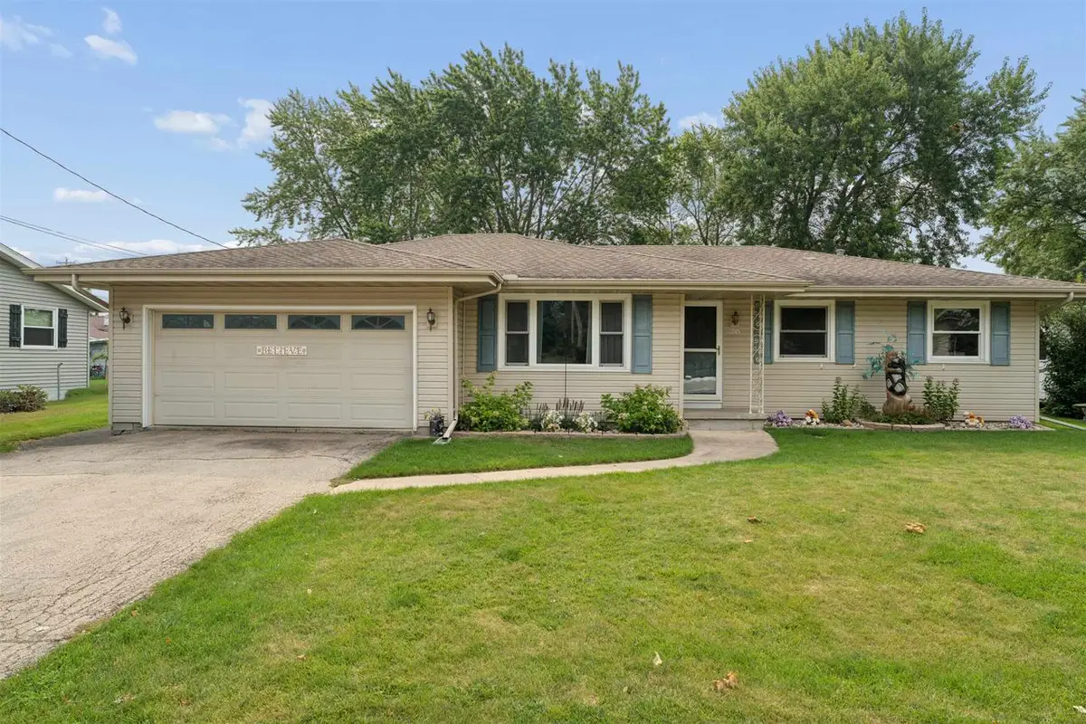 1045 GROVE STREET, Menasha, WI 54952 - #1