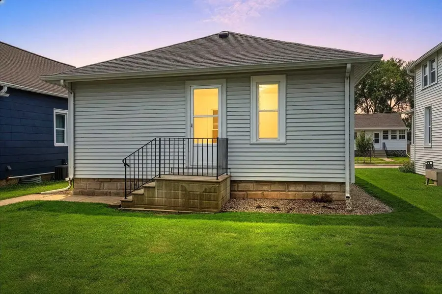 1044 CAROLINE STREET, Green Bay, WI 54303 - #2
