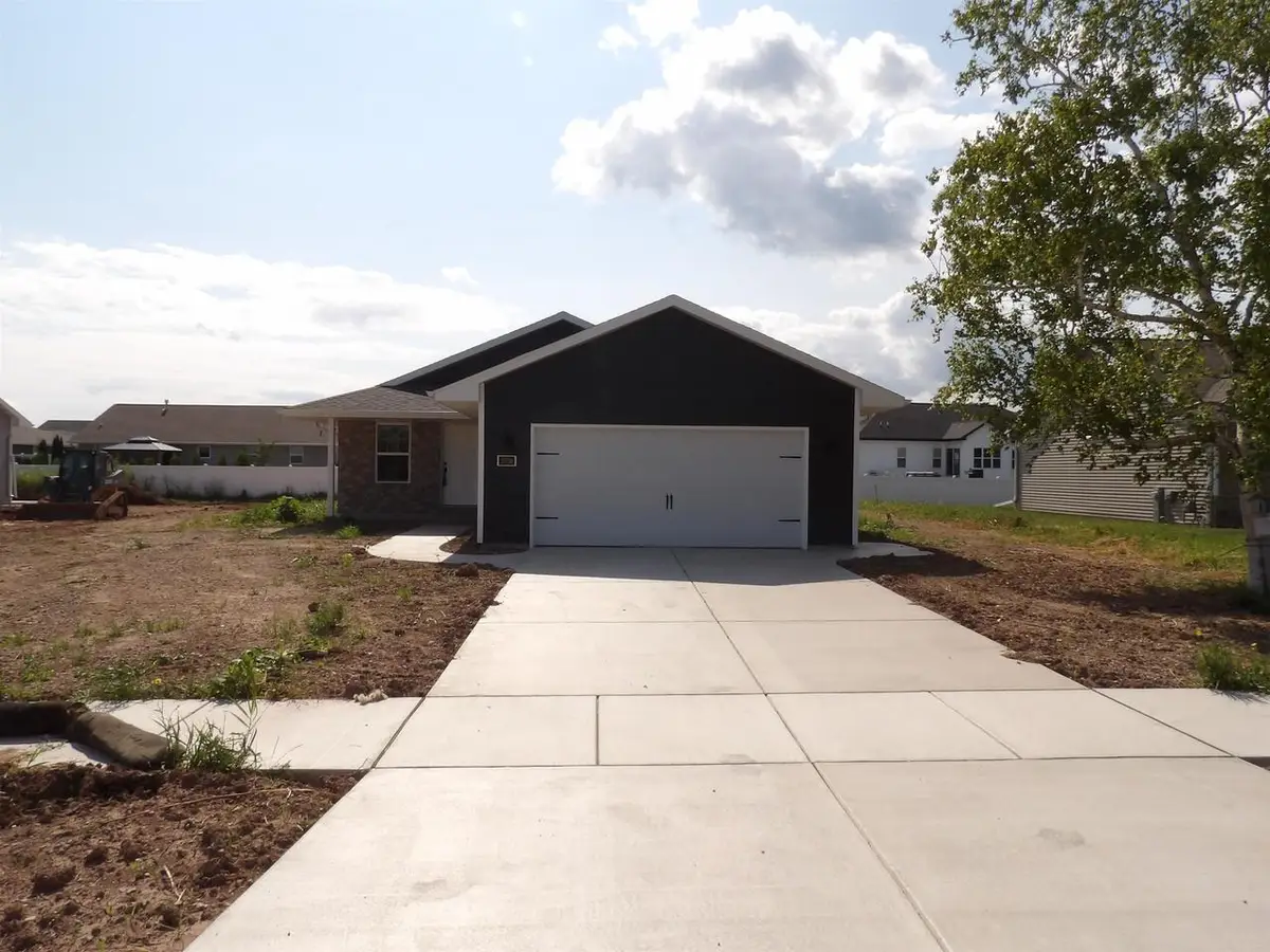 2509 LAWRENCE DRIVE, De Pere, WI 54115 - #1