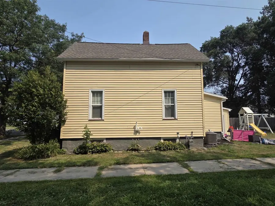 1040 BLAINE STREET, Marinette, WI 54143 - #3