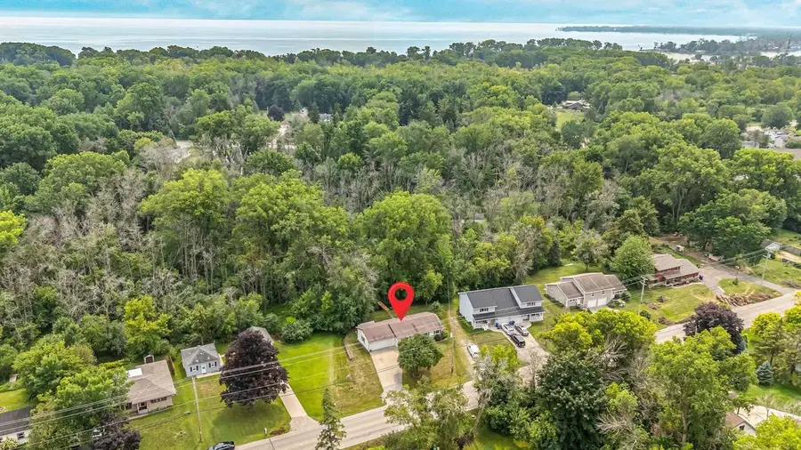 1205 MANITOWOC ROAD, Menasha, WI 54952 - #2