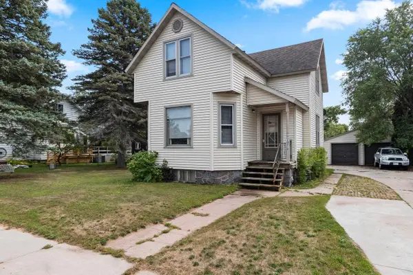 1021 CARNEY BOULEVARD, Marinette, WI 54143