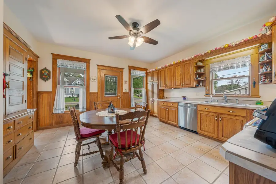 204 N 3RD STREET, Winneconne, WI 54986 - #2