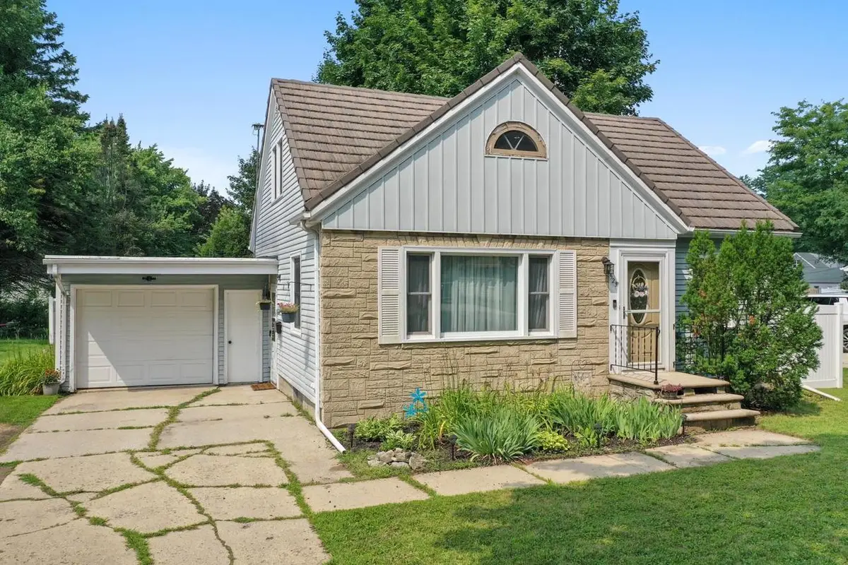 529 NEWTOLS STREET, Green Bay, WI 54302 - #1