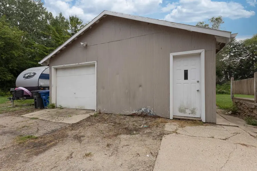 1585 COLD SPRING ROAD, Neenah, WI 54956 - #3