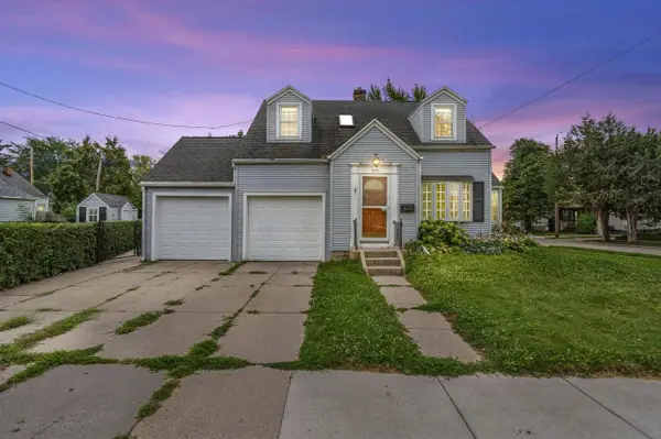 615 W BENT AVENUE, Oshkosh, WI 54901