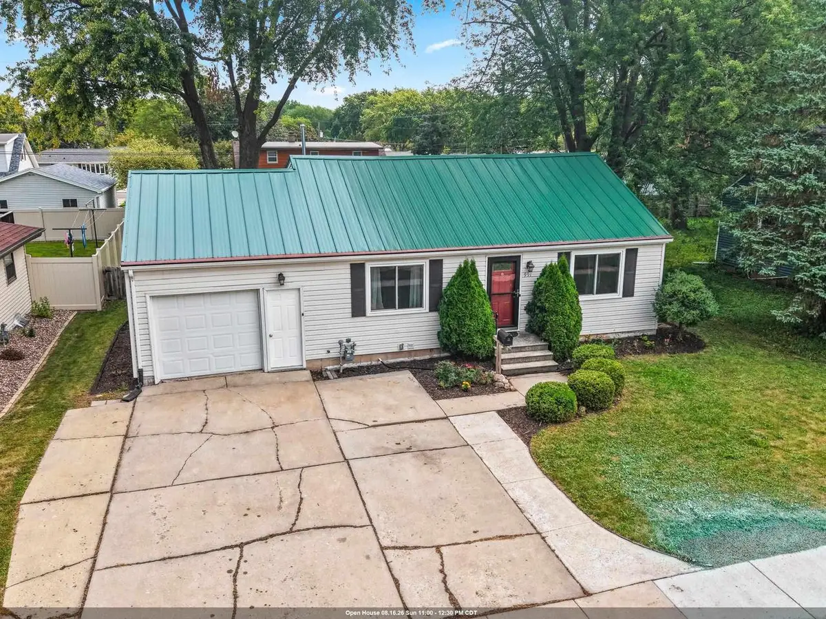 991 SUBURBAN DRIVE, De Pere, WI 54115 - #1