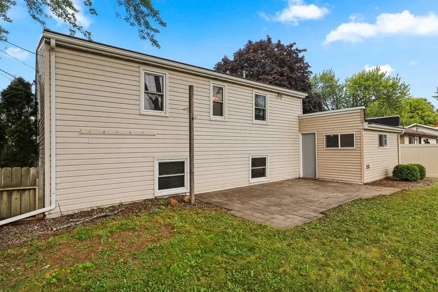 991 SUBURBAN DRIVE, De Pere, WI 54115 - #3